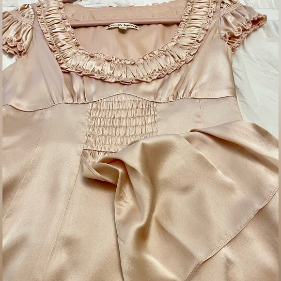 Nanette Lepore 100% Silk Satin blouse top. Looks stunning. - Picture 5 of 9